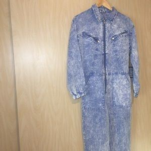 FOREVER 21 JUMPSUIT LONG SLEEVE SIZE M